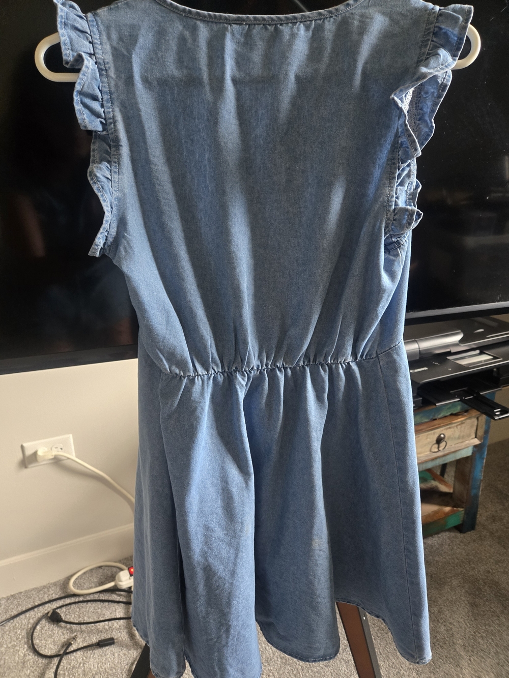 Cupshe Light Blue Denim V-Neck Casual Dress with Flutter Sleeves - Picture 5 of 6